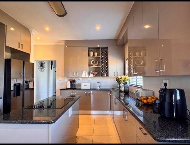 3 BEDROOM HOUSE FOR SALE IN RANGEVIEW EXT 4